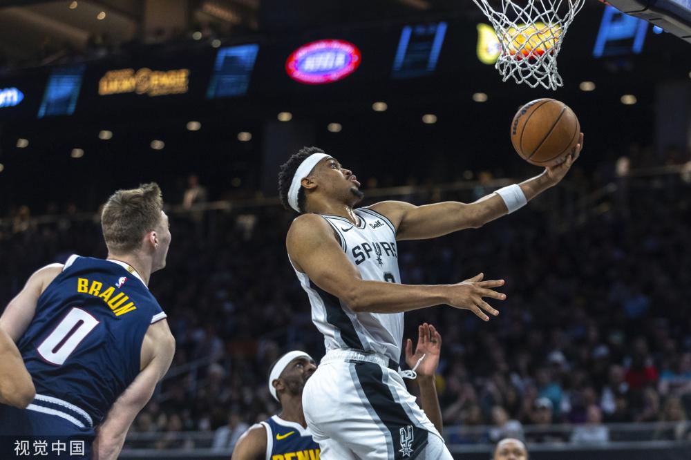 为球迷们奉 为球迷们奉